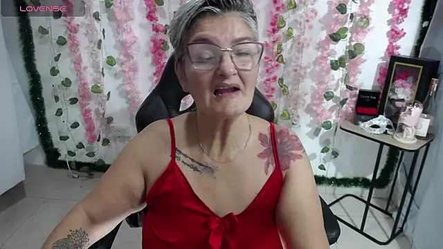 Snapshot of bety-cum2 chatting on March 2025 09:29:02 AM bety-cum2 online show from March 2025 09:29:02 AM