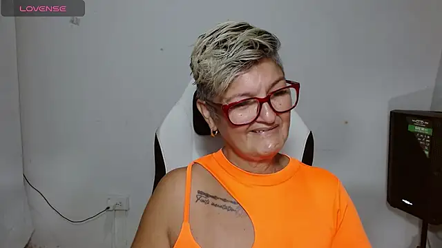bety-cum2 online show from June 2026 01:24:02 PM