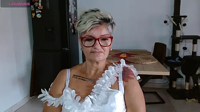 bety-cum2 online show from June 2026 01:35:02 PM