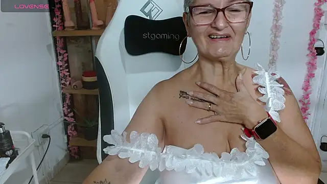 bety-cum2 online show from July 2026 12:01:01 PM