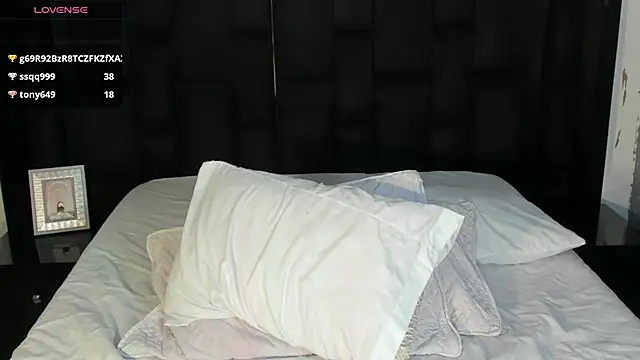 Snapshot of AndyWiilliams chatting on February 2025 12:00:02 AM AndyWiilliams online show from February 2025 12:00:02 AM