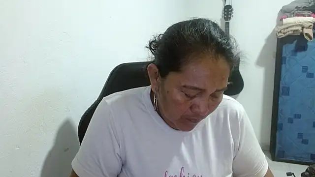 katia mature online show from June 2026 08:41:02 PM