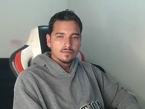 kylian 07 online show from July 2026 02:32:01 AM