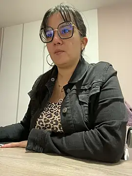 Snapshot of SWEETLILY18 chatting on February 2025 11:20:01 AM SWEETLILY18 online show from February 2025 11:20:01 AM