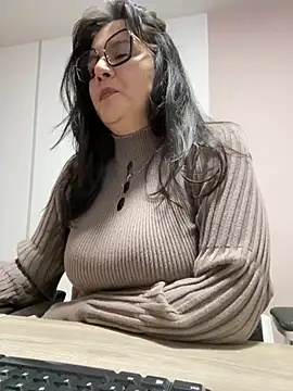 Snapshot of SWEETLILY18 chatting on February 2025 11:11:02 AM SWEETLILY18 online show from February 2025 11:11:02 AM