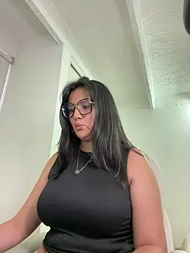 Snapshot of SWEETLILY18 chatting on February 2025 11:09:02 AM SWEETLILY18 online show from February 2025 11:09:02 AM