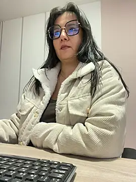 Snapshot of SWEETLILY18 chatting on March 2025 11:22:02 AM SWEETLILY18 online show from March 2025 11:22:02 AM