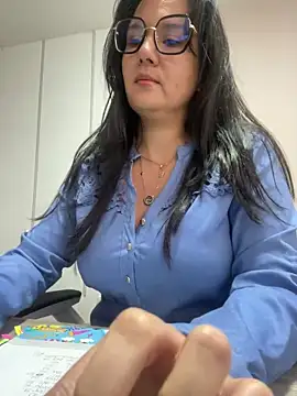 Snapshot of SWEETLILY18 chatting on March 2025 11:23:01 AM SWEETLILY18 online show from March 2025 11:23:01 AM