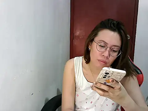 crizzybel online show from February 2025 09:15:02 PM