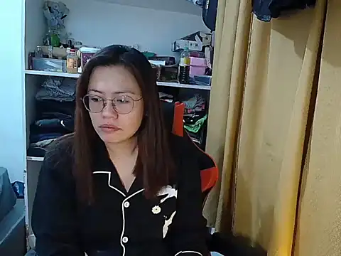 crizzybel online show from May 2026 08:15:02 PM