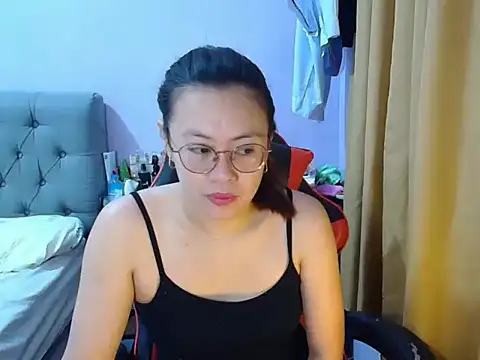 crizzybel online show from June 2026 08:18:01 PM