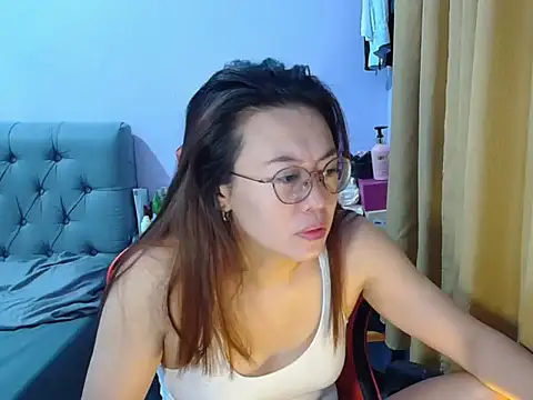 crizzybel online show from June 2026 08:00:02 PM