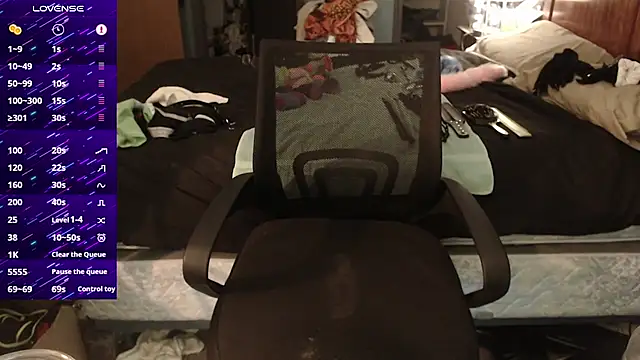 kinkywolf429 online show from September 2025 05:07:01 PM