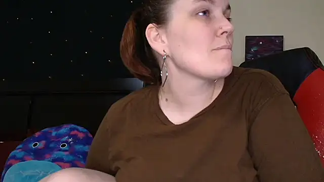 Snapshot of ToxicLilly chatting on November 2025 08:14:02 AM ToxicLilly online show from November 2025 08:14:02 AM