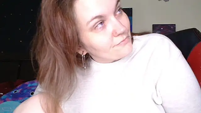 Snapshot of ToxicLilly chatting on December 2025 10:20:01 AM ToxicLilly online show from December 2025 10:20:01 AM