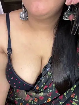 Zoya Varma004 online show from March 2026 06:19:02 AM