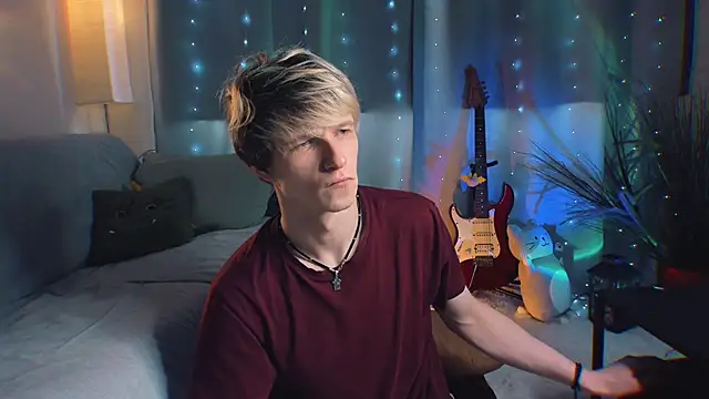 Breston Sweet online show from April 2026 02:34:02 PM