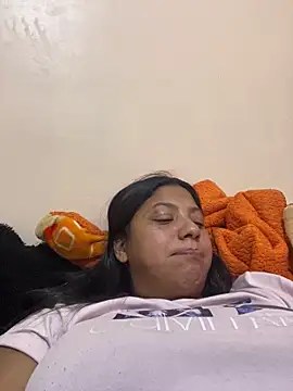 Snapshot of Leylafourniert chatting on December 2024 07:50:02 PM Leylafourniert online show from December 2024 07:50:02 PM