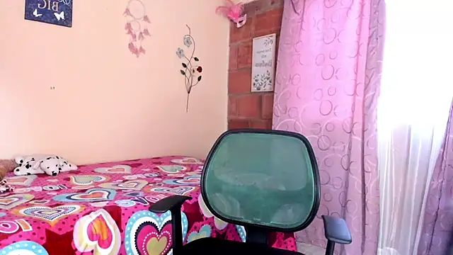 zafiro sex  online show from January 2025 11:02:02 PM