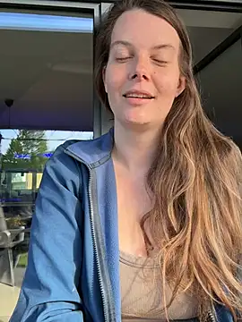 newMichelle online show from April 2026 06:29:02 AM