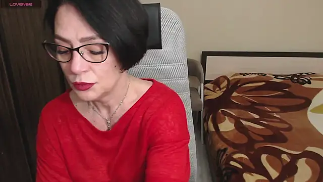 Snapshot of BelovedLady chatting on February 2025 05:53:01 AM BelovedLady online show from February 2025 05:53:01 AM
