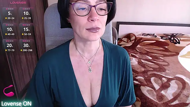 Snapshot of BelovedLady chatting on February 2025 05:43:02 AM BelovedLady online show from February 2025 05:43:02 AM