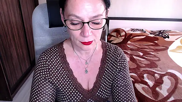 Snapshot of BelovedLady chatting on March 2025 05:07:01 AM BelovedLady online show from March 2025 05:07:01 AM