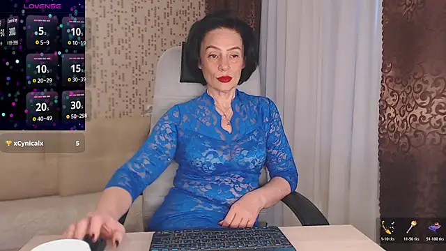 Snapshot of BelovedLady chatting on November 2025 04:26:02 AM BelovedLady online show from November 2025 04:26:02 AM