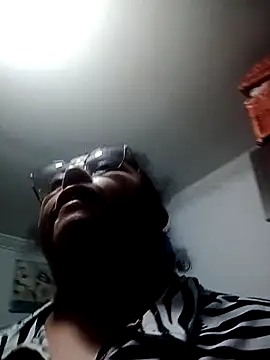 Keyla01  online show from February 2026 07:28:01 PM