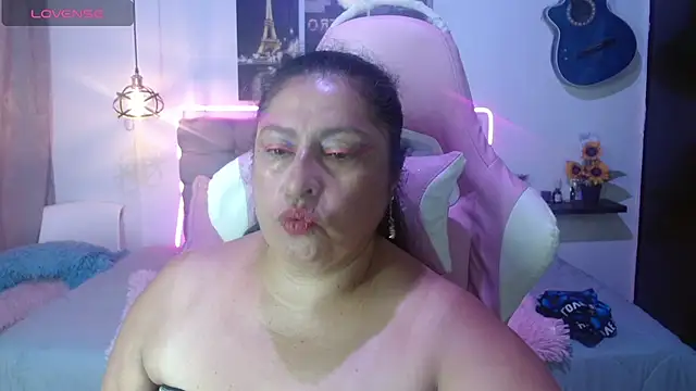 Snapshot of Keyla01_ chatting on April 2026 07:58:02 PM Keyla01 online show from April 2026 07:58:02 PM