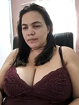 Snapshot of pretty_architect chatting on November 2025 04:07:02 PM pretty architect online show from November 2025 04:07:02 PM