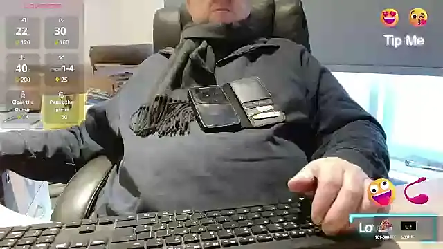 Snapshot of bigbadjon69 chatting on January 2025 02:30:01 PM bigbadjon69 online show from January 2025 02:30:01 PM