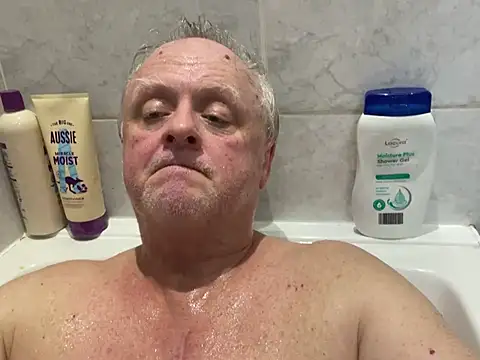 Snapshot of bigbadjon69 chatting on February 2025 03:31:02 PM bigbadjon69 online show from February 2025 03:31:02 PM