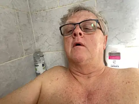 Snapshot of bigbadjon69 chatting on March 2026 01:25:01 PM bigbadjon69 online show from March 2026 01:25:01 PM