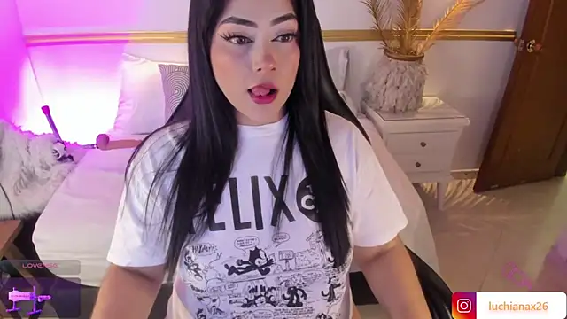 lucy26  online show from January 2025 02:14:01 AM