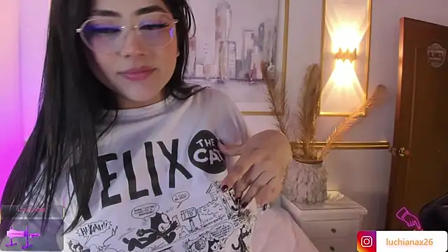 lucy26  online show from January 2025 05:20:02 AM