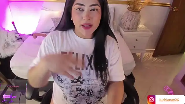 lucy26  online show from January 2025 08:31:01 AM