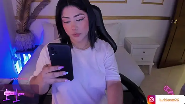 lucy26  online show from February 2025 05:20:01 AM