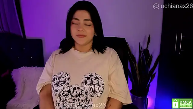 lucy26  online show from May 2026 04:20:02 AM