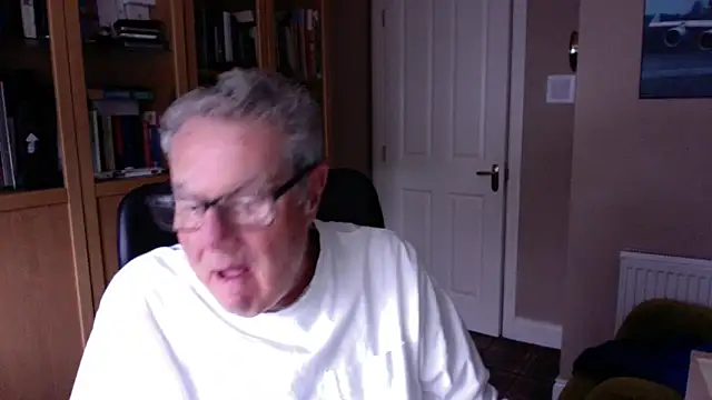 Snapshot of Oldpistolpete chatting on February 2025 12:21:02 PM Oldpistolpete online show from February 2025 12:21:02 PM