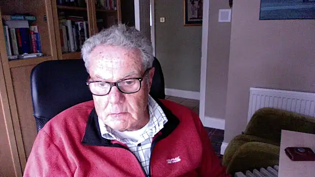 Snapshot of Oldpistolpete chatting on February 2025 11:10:02 AM Oldpistolpete online show from February 2025 11:10:02 AM