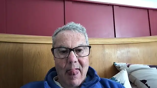 Snapshot of Oldpistolpete chatting on March 2025 02:02:01 PM Oldpistolpete online show from March 2025 02:02:01 PM