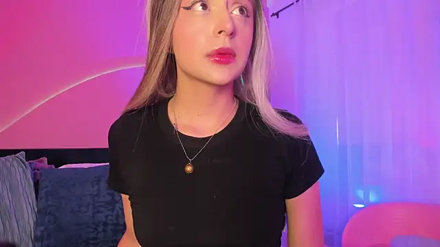 Snapshot of Sofly_s chatting on December 2025 03:34:02 AM Sofly s online show from December 2025 03:34:02 AM