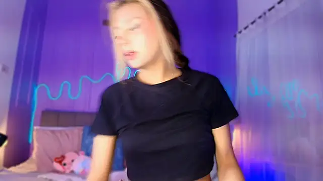 Sofly s online show from May 2026 11:50:02 AM