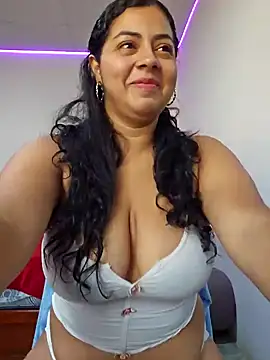Snapshot of Mary_pinkish chatting on December 2024 05:50:01 PM Mary pinkish online show from December 2024 05:50:01 PM