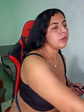 Snapshot of Mary_pinkish chatting on January 2025 01:34:02 AM Mary pinkish online show from January 2025 01:34:02 AM