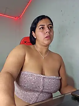 Snapshot of Mary_pinkish chatting on January 2025 06:25:01 AM Mary pinkish online show from January 2025 06:25:01 AM