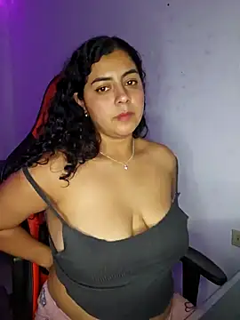 Snapshot of Mary_pinkish chatting on January 2025 03:26:02 AM Mary pinkish online show from January 2025 03:26:02 AM