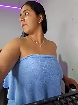 Snapshot of Mary_pinkish chatting on January 2025 06:31:02 AM Mary pinkish online show from January 2025 06:31:02 AM