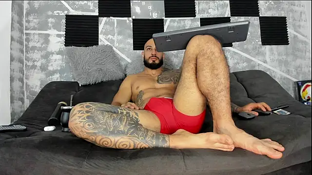 leonidas 18k online show from June 2026 07:31:01 PM